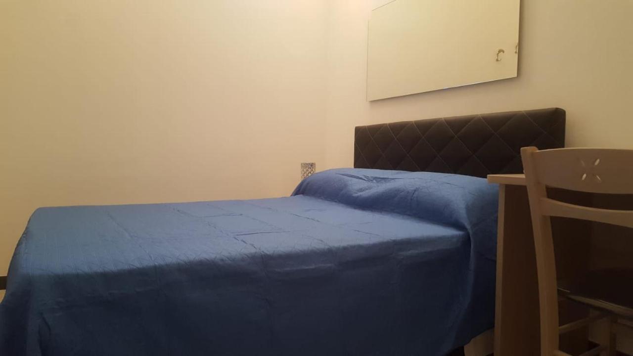 Nuova Aurora Rent Rooms Roccalumera Bagian luar foto