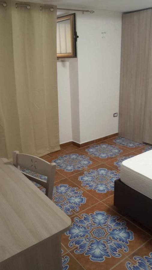 Nuova Aurora Rent Rooms Roccalumera Bagian luar foto