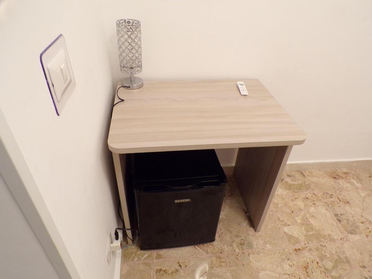 Nuova Aurora Rent Rooms Roccalumera Bagian luar foto