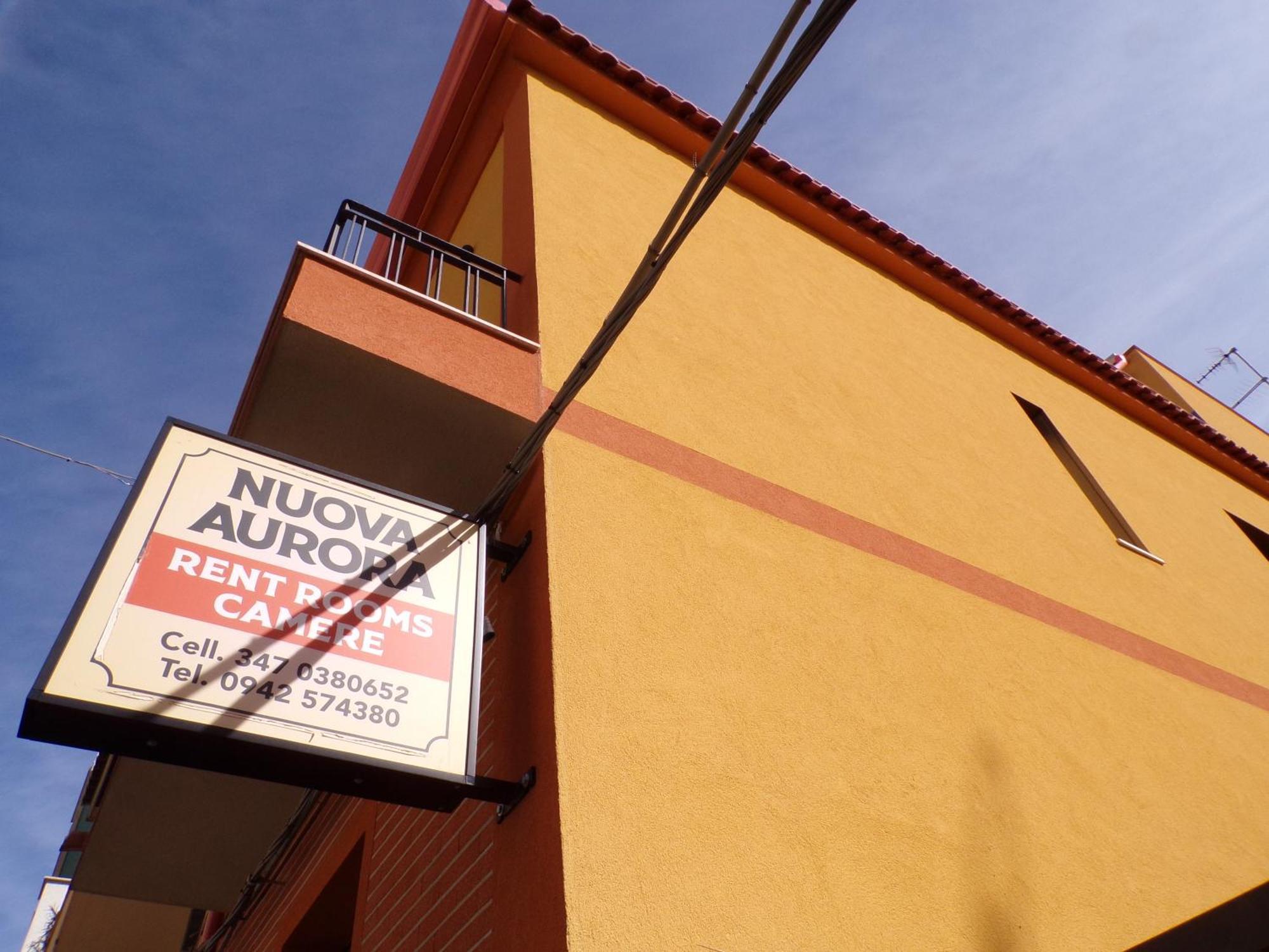 Nuova Aurora Rent Rooms Roccalumera Bagian luar foto